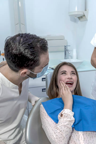 Best Broken or Chipped Tooth Repair in Naranja, FL